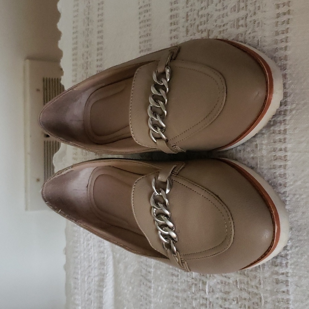 Adrienne Vittadini 'Linus' chain loafer, faux leather, taupe beige, women size 8 - Picture 2 of 8